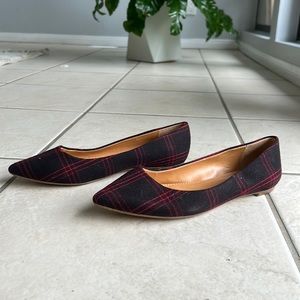 Size 6, JCrew flats